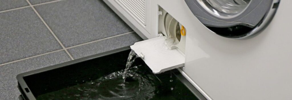 Wasmachinefilter reinigen? Gebruik een lekbak